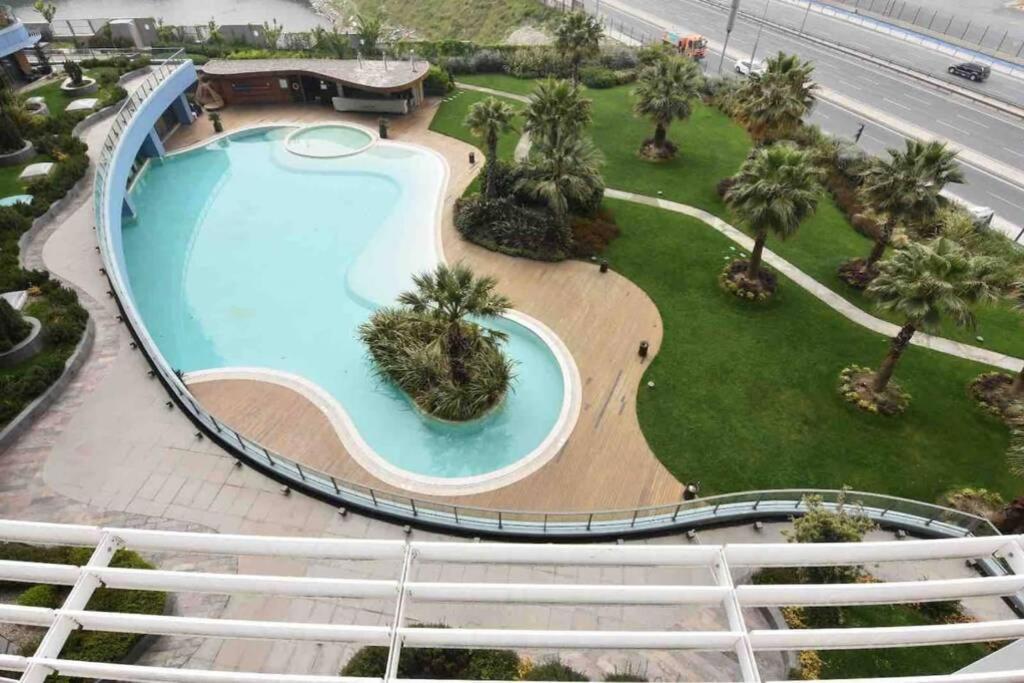 Luxury 2 Room Suite Apartment With Seaview In Center Estambul Exterior foto