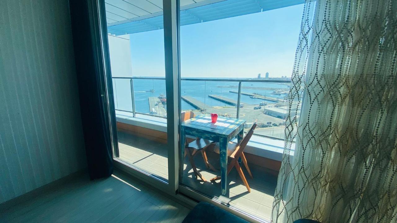 Luxury 2 Room Suite Apartment With Seaview In Center Estambul Exterior foto