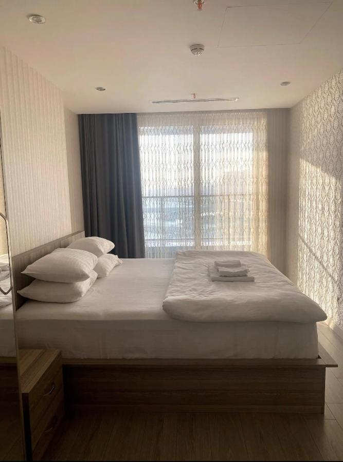 Luxury 2 Room Suite Apartment With Seaview In Center Estambul Exterior foto